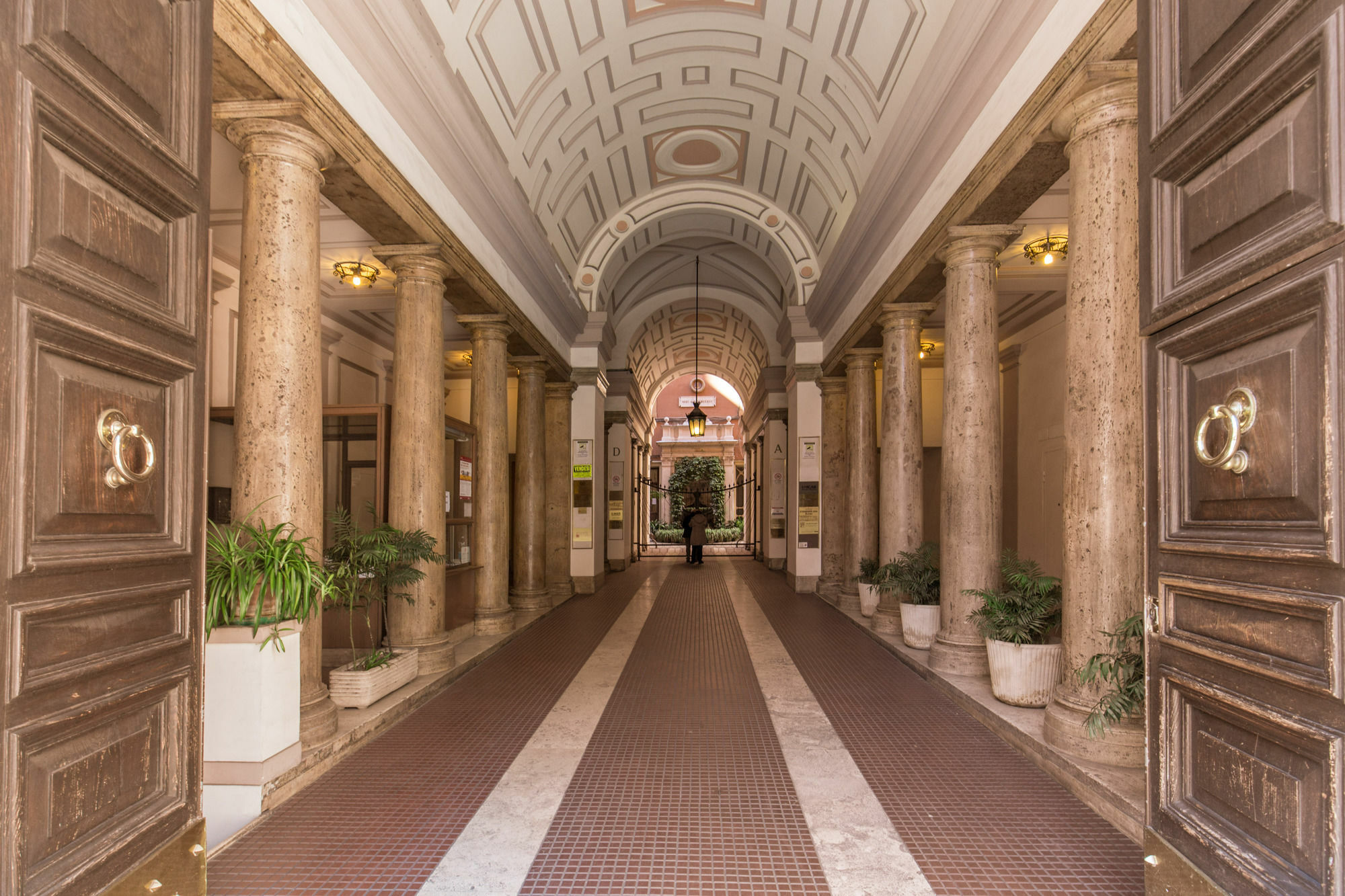 Persepolis Rome Hotel Exterior photo