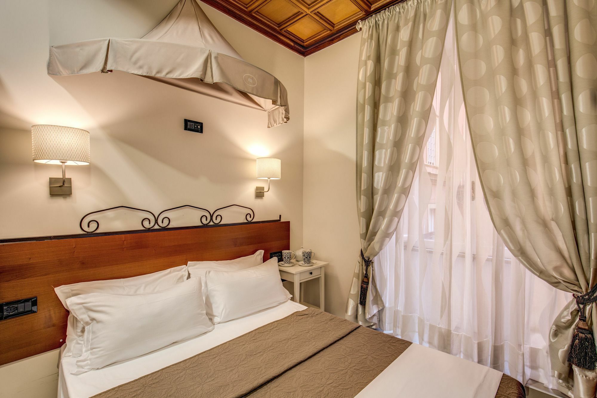 Persepolis Rome Hotel Exterior photo
